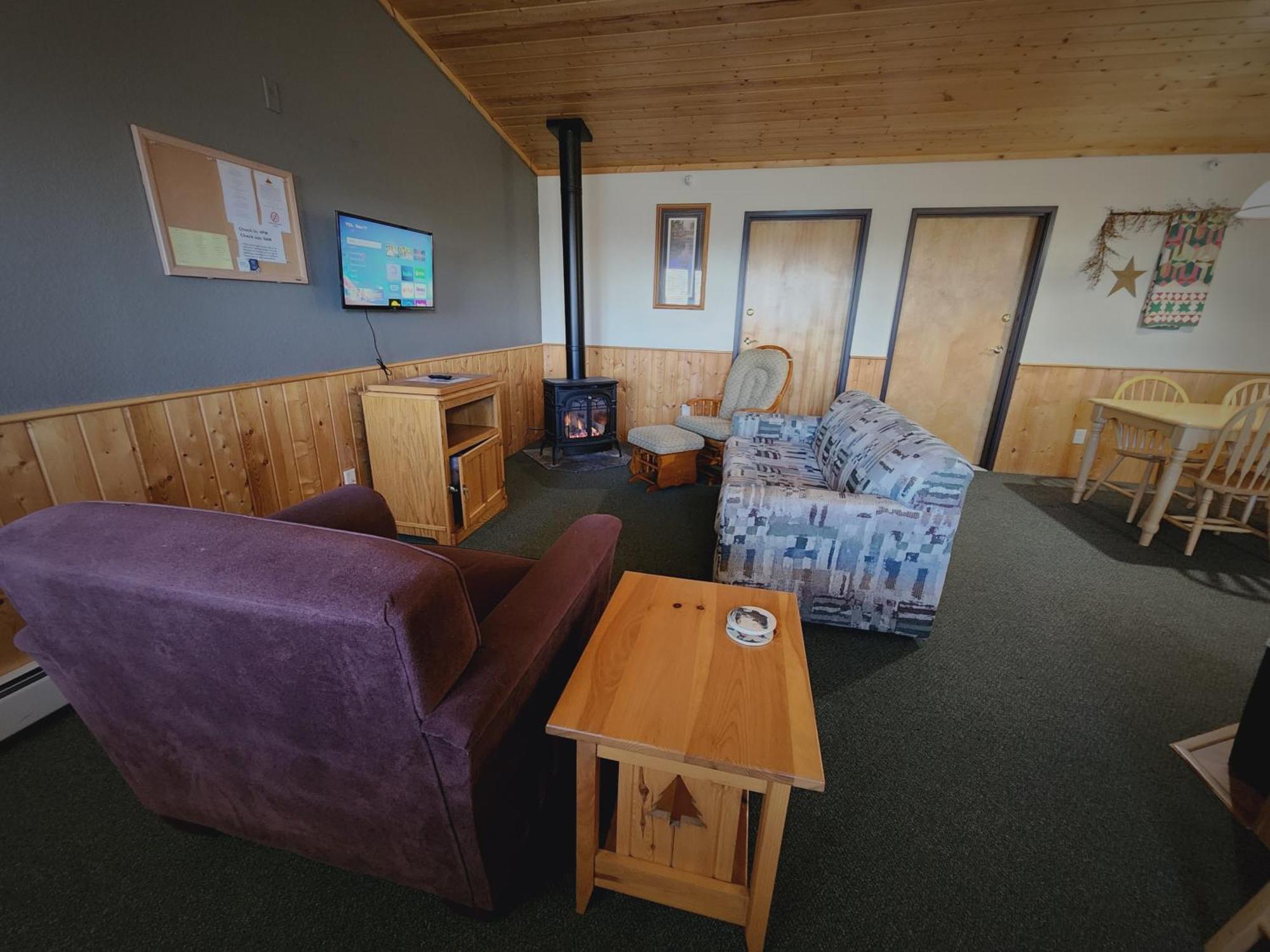 Viking Bay Resort And Lodge Miltona Exteriör bild