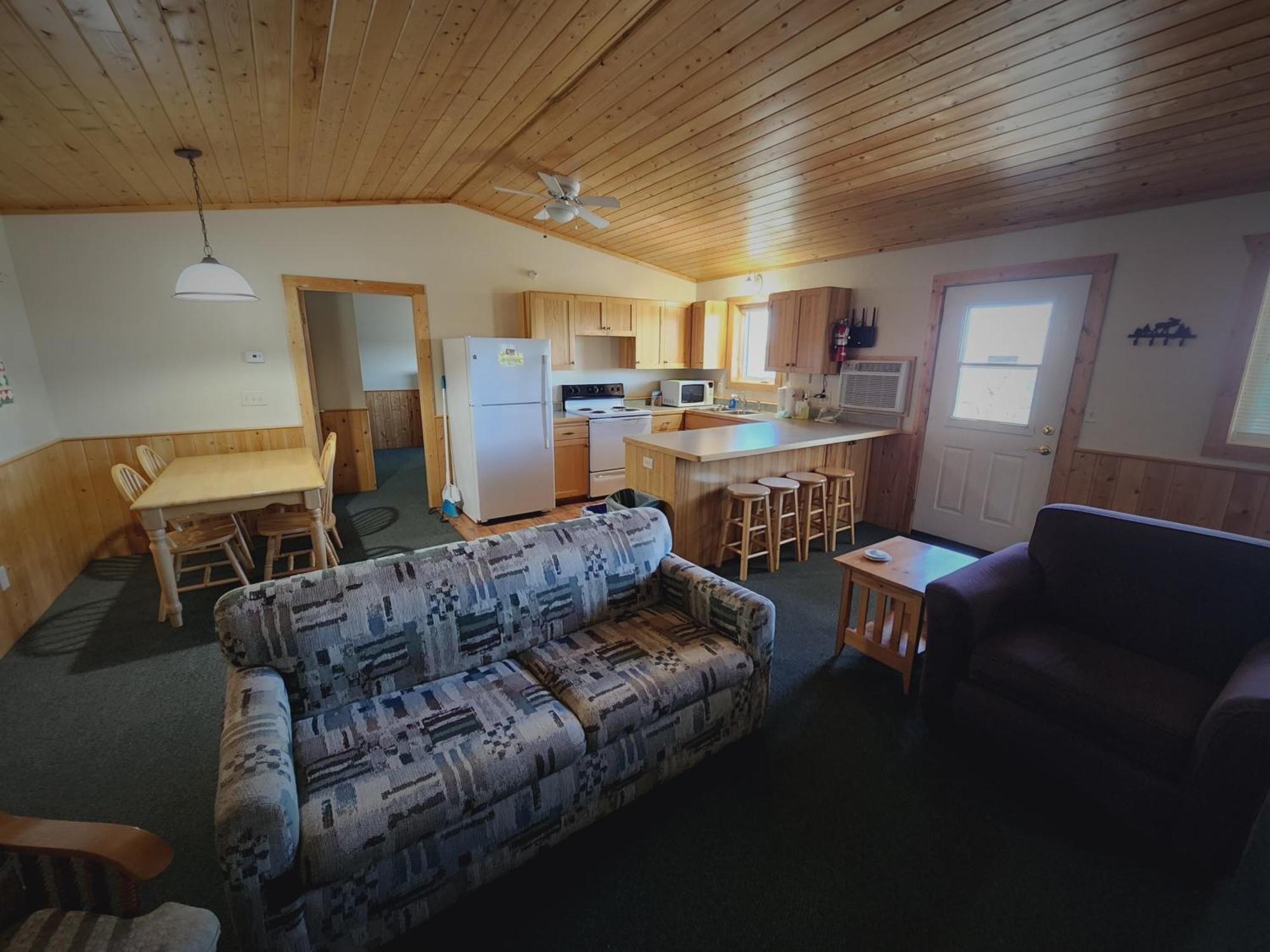 Viking Bay Resort And Lodge Miltona Exteriör bild
